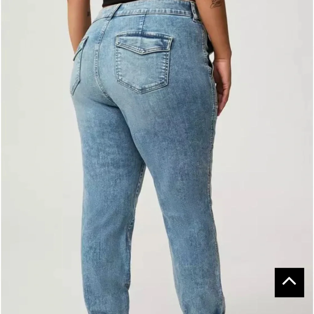 Torrid Soft Light Wash Denim Jogger Jeans - Women - Picture 2 of 11